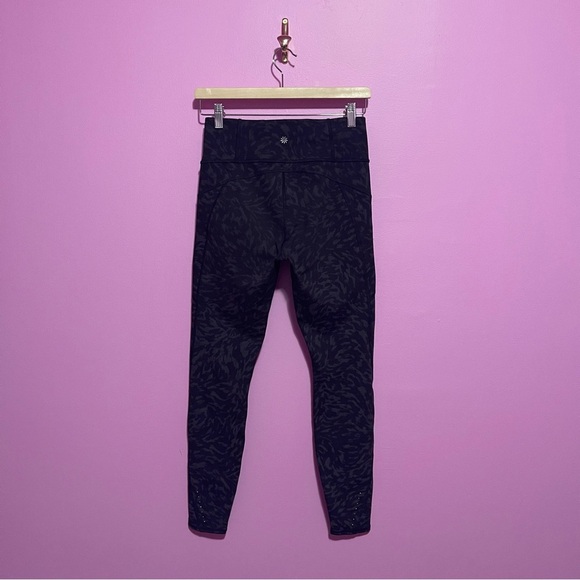 Athleta Leggings‎ Women’s Size Small Black Lynx Rainier Printed Tight Reflective - Picture 11 of 13